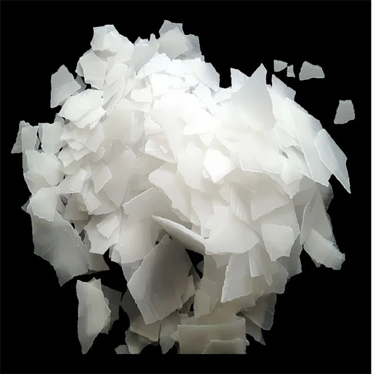 Teollisuus kaustinen soodahiutale （Natriumhydroksidihiutaleet） NaOH